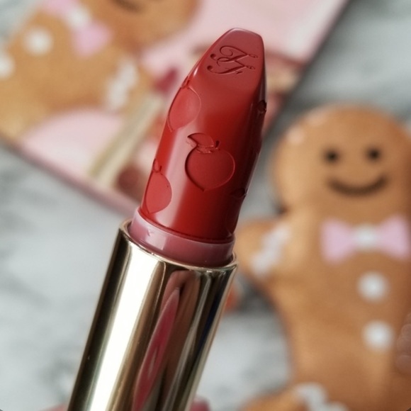 too faced gingerbread man lipstick